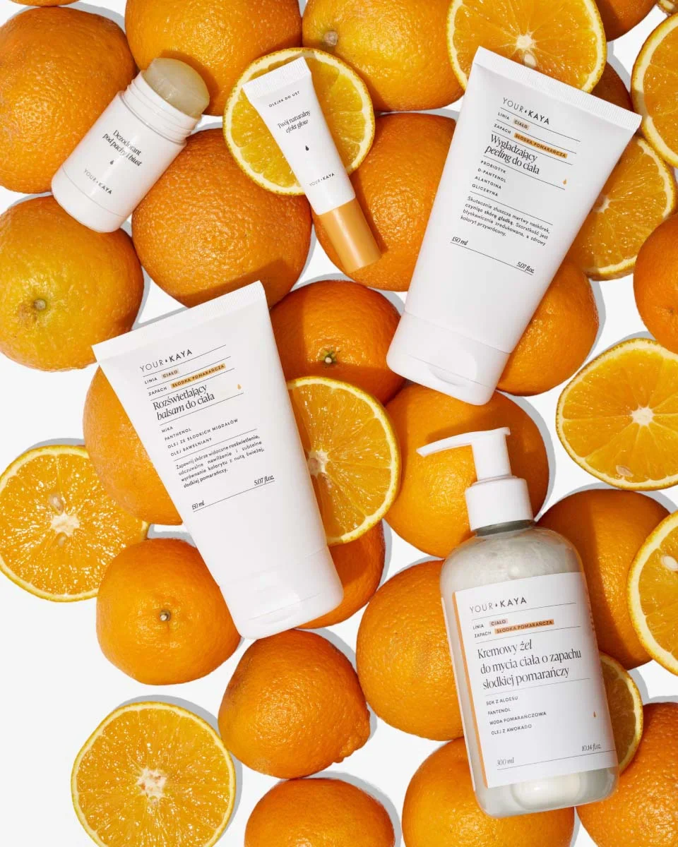 Zestaw: peeling, żel do mycia ciała, balsam, dezodorant i olejek do ust o zapachu słodkiej pomarańczy - Image 4